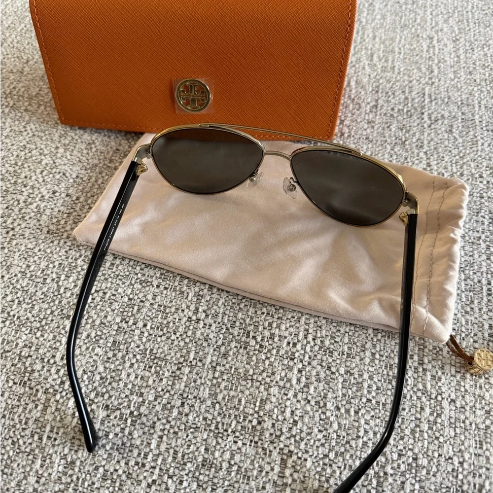 Tory Burch Aviator Sunglasses - Picture 2 of 4
